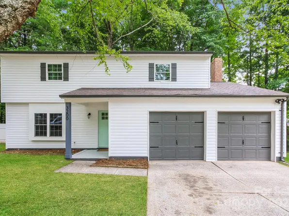 3200 Winchelsea Dr, Charlotte, NC 28212
