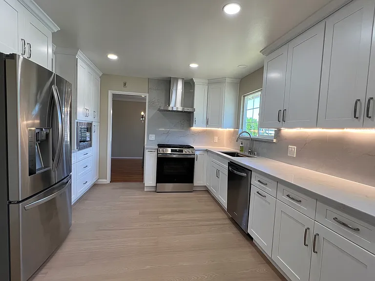1159 Runnymede Dr — Photo 6