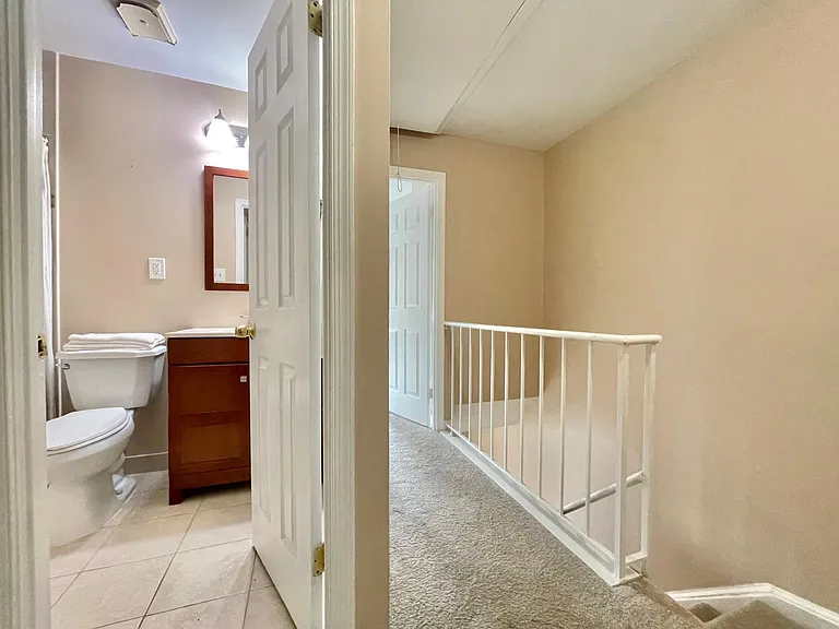 2090 Pilgrim Dr — Photo 17
