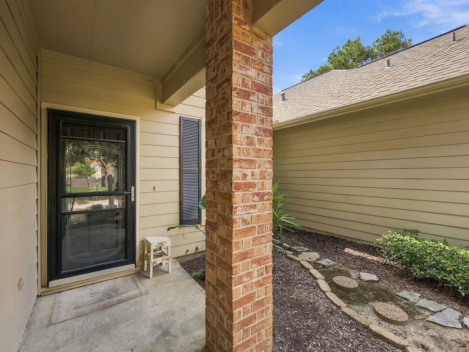 2 bed, 2.5 bath, 1160 sqft, $1,950 — Photo 4