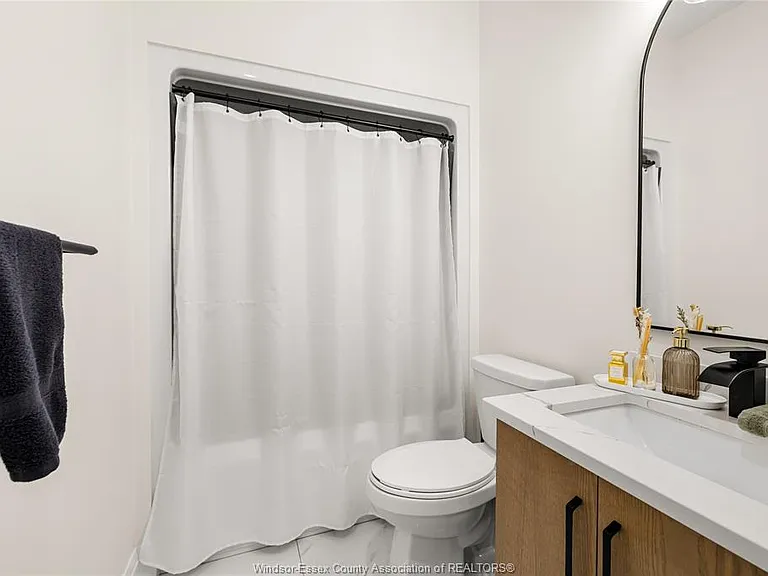 2578 Barkley Ave — Photo 13