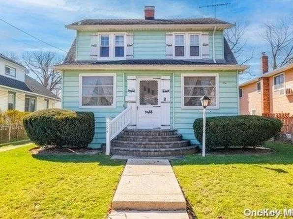 564 Baldwin Avenue, Baldwin, NY 11510