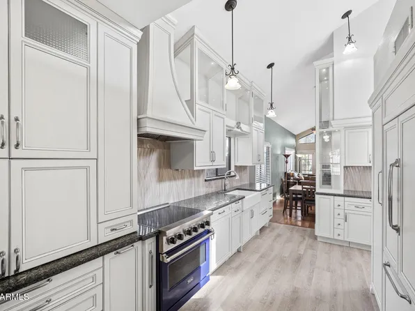 2659 N CARRIAGE Lane, Chandler, AZ 85224