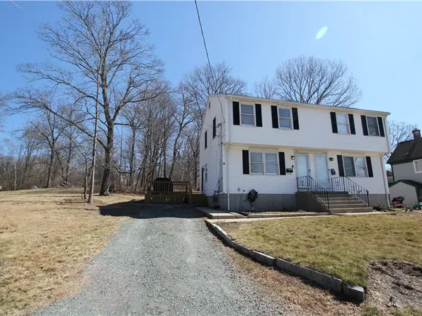 21 Moore Ave, Franklin, MA 02038