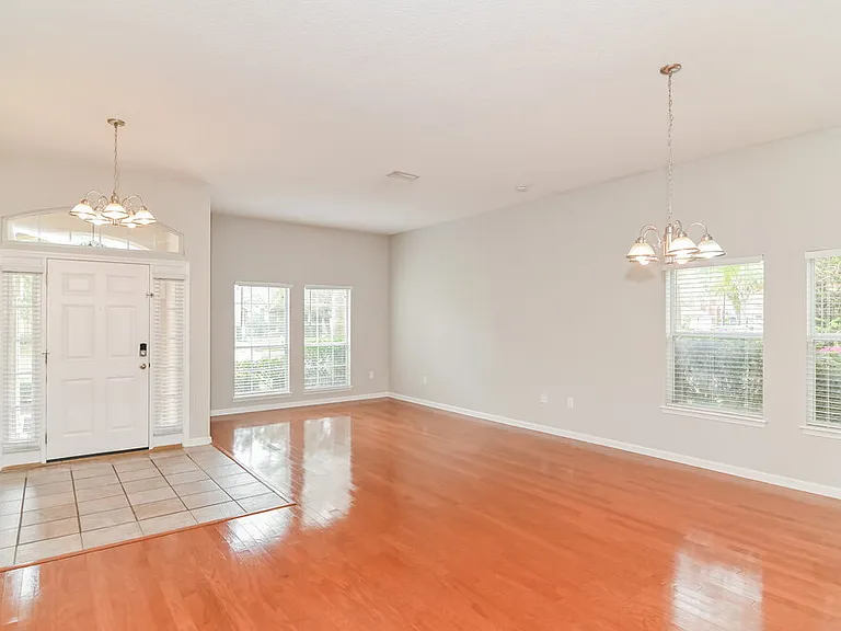 1798 Chatham Village Dr — Photo 5