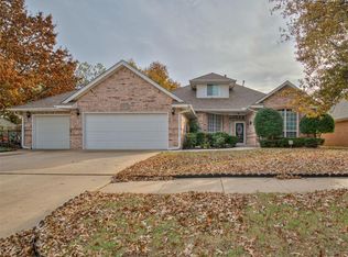8204 NW 68th Pl, Oklahoma City, OK 73132