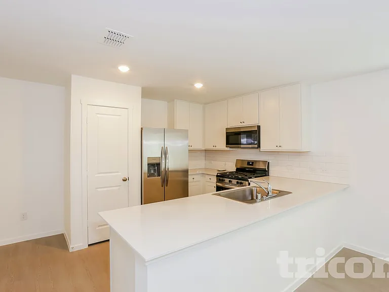 1308 Amapola Dr — Photo 7