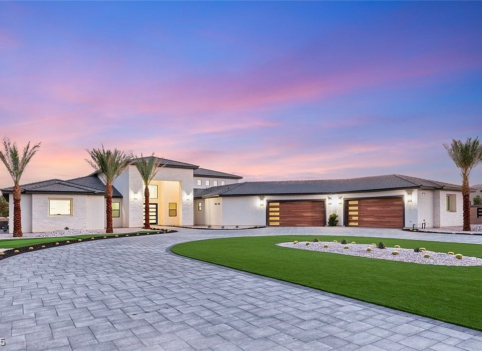 6383 Horse Dr, Las Vegas, NV 89131 | Zillow