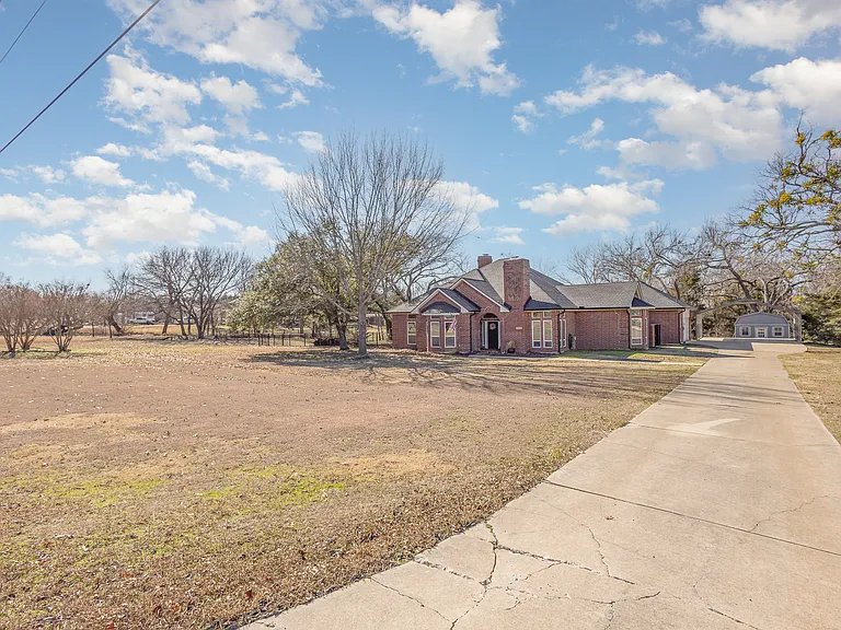 3227 Preston Hills Cir — Photo 39