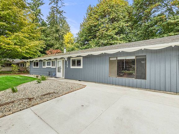 3rd image of 2818 Impala Dr SE