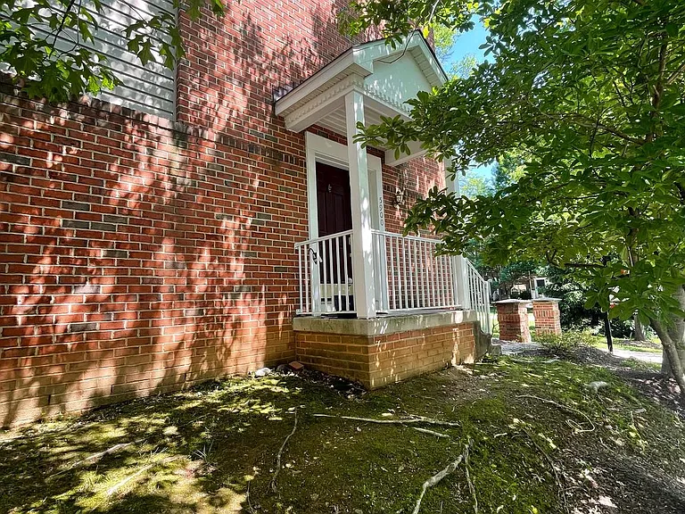 5900 Trumpet Sound Ct #11 — Photo 5