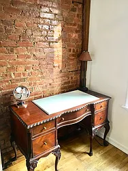 Rented by R New York