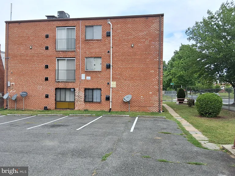 3241 Ely Pl SE #303 — Photo 14