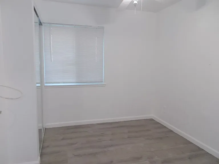 6208 Ilanos Ln — Photo 14
