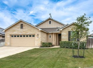 305 Iron Gate, Pleasanton, TX 78064