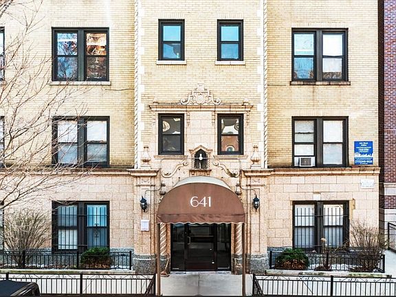 3rd image of 641 W Aldine Ave APT 201