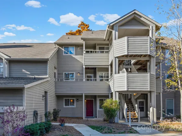 2545 Stockbridge Dr, Charlotte, NC 28210