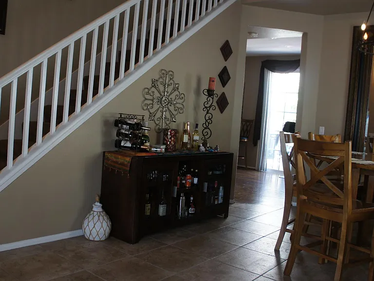 409 Warner St — Photo 7
