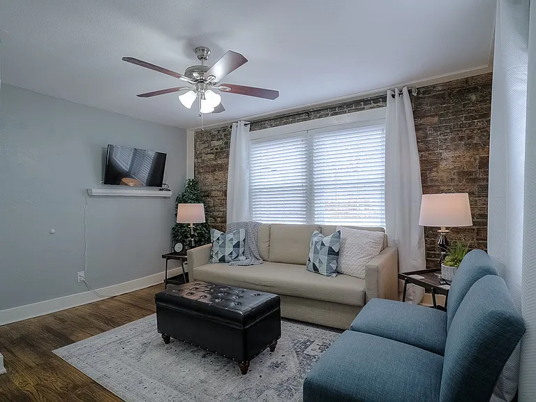 3811 Mercier St #103 — Photo 3