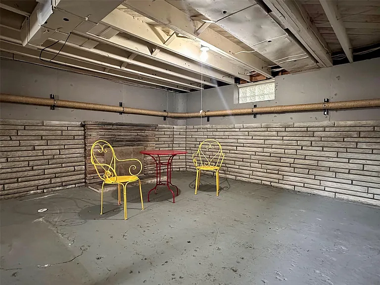 9 Chippewa Ave — Photo 16