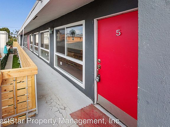4th image of 2455 Pasadena Ave APT 1