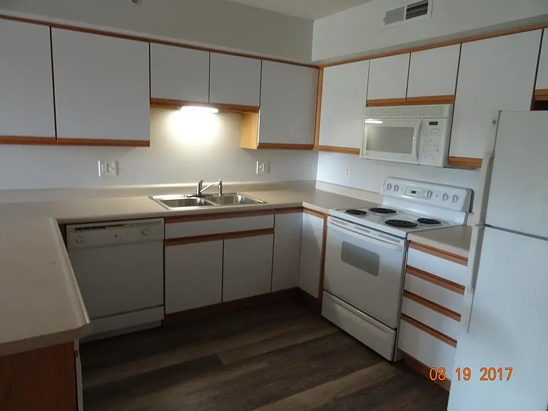 2853-2855 2861 2865 2871 2873 & 2875 Coral Ct — Photo 3