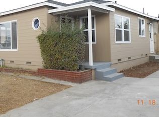 1035 W Robidoux St, Wilmington, CA 90744
