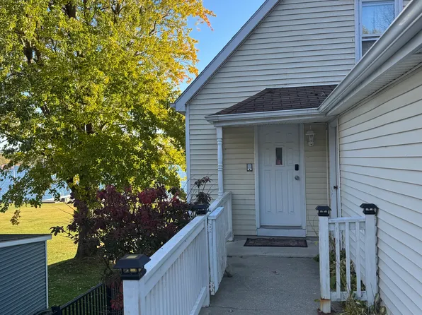 25305 May St, Edwardsburg, MI 49112