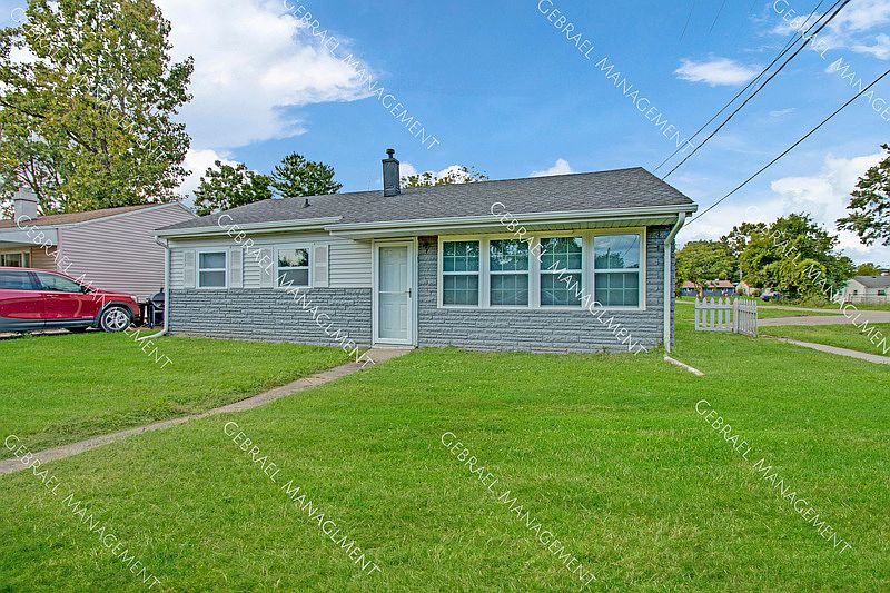 1st image of 1219 E Charles Ave