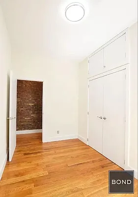 Rented by Bond New York | media 28