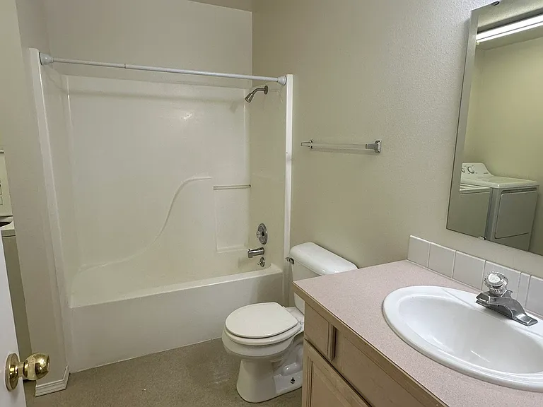 501 Nicka Rd #A — Photo 8
