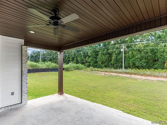 3rd image of 1003 Homestead Way