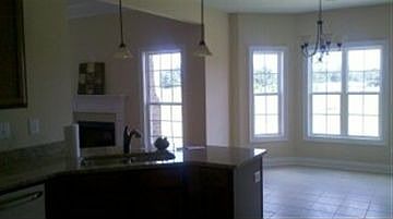 4th image of 103 Sandy Springs Dr