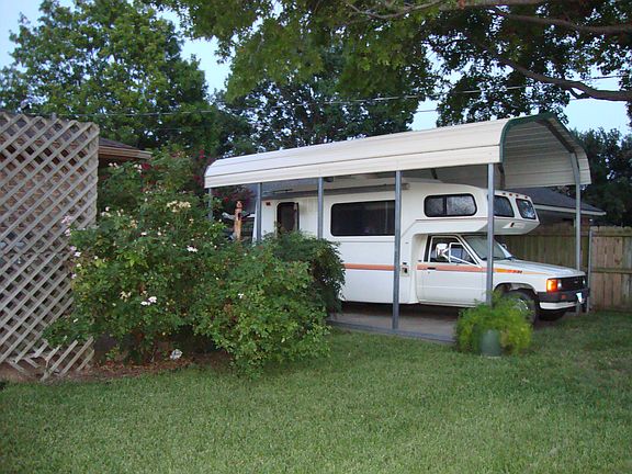 5th image of 918 Stonelake Dr