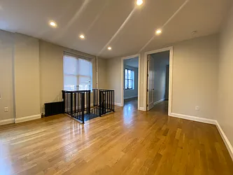 Rented by NY Space Finders Inc.