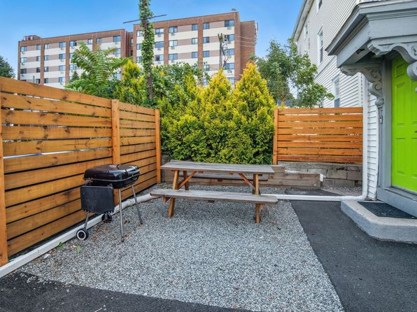 64 Furnace St APT 1B