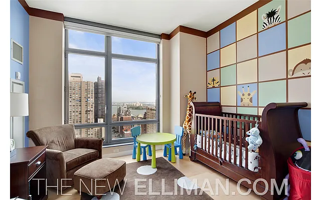 Sold by Douglas Elliman | media 19