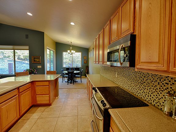 2nd image of 4342 N Sunset Cliff Dr