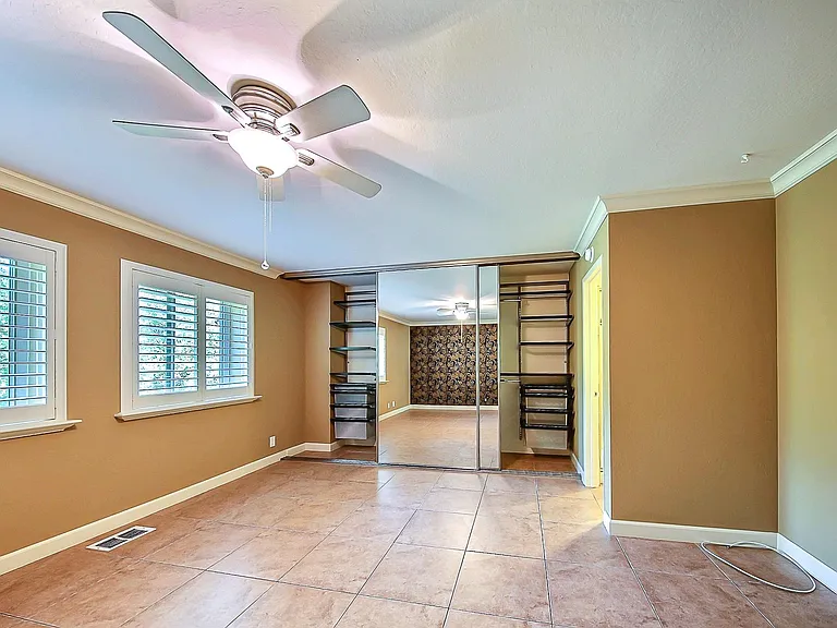 1872 Cannon Dr — Photo 11
