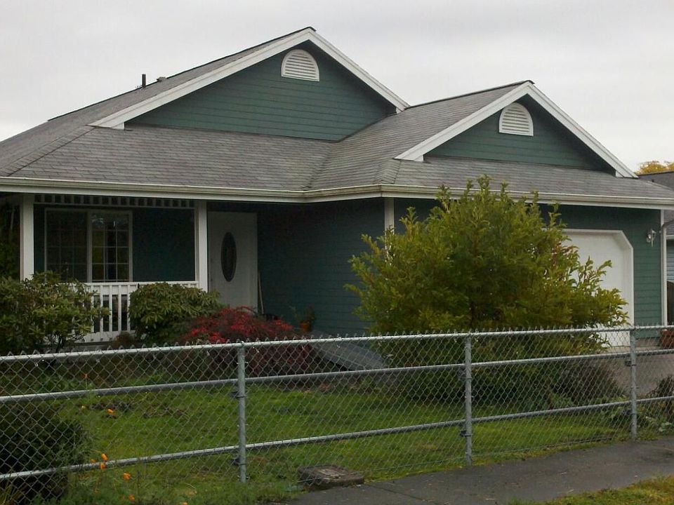 Front View of Home From Eagl