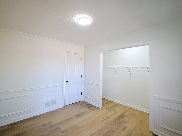 2823 Brackenwood Ct — Photo 22