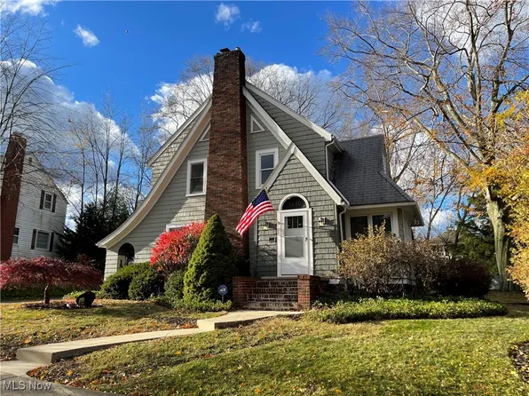 1480 Thornapple Ave, Akron, OH 44301