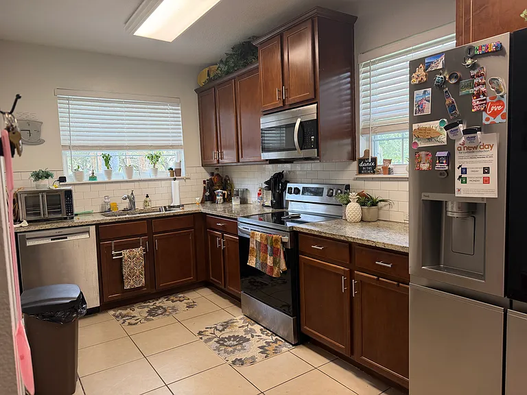 10103 Willow Grove Ct — Photo 1