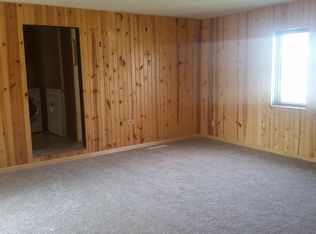 23 1st Ave SW, Des Lacs, ND 58733