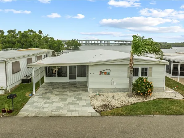 339 Shoreland Dr, Fort Myers, FL 33905
