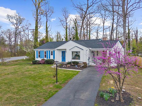 2nd image of 2450 Shawnee Ln