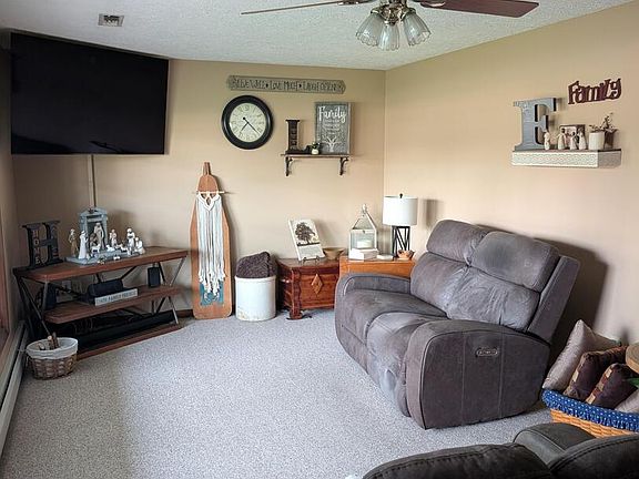 3rd image of 111 W Embarras St