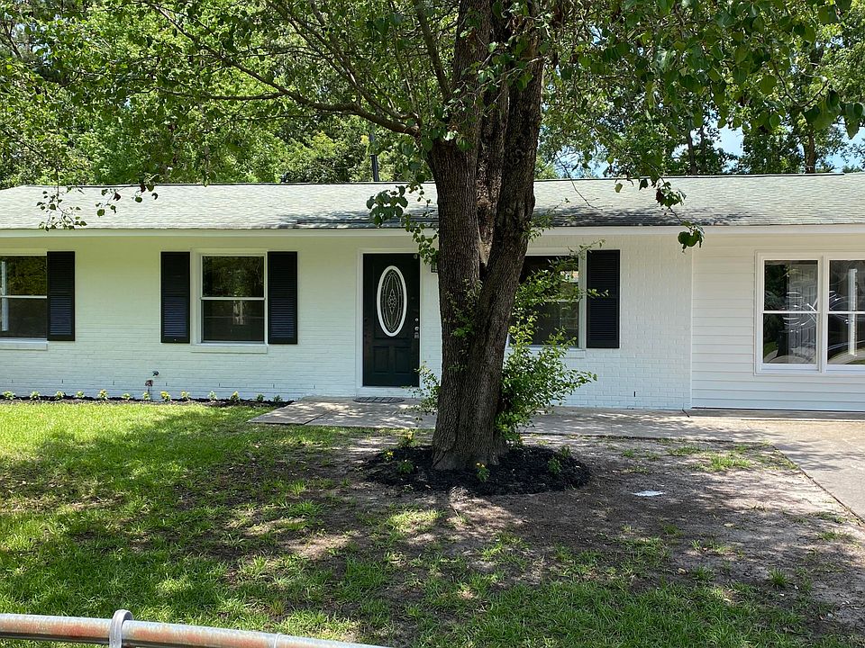 1st image of 8 Westfield Ave