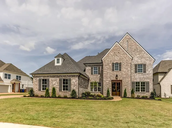 4867 Maple Walk Dr, Lakeland, TN 38022