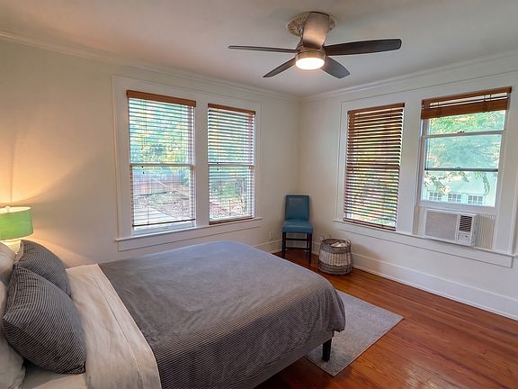 4th image of 1520 Enfield Rd #D